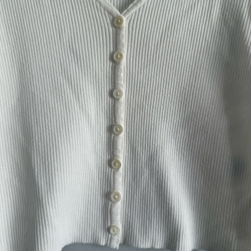 John Galt/Brandy Melville White Shannon Cardigan - Picture 2 of 7